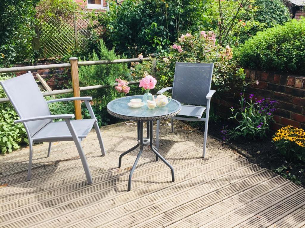 Cosy House With Garden & Parking, Sheffield Villa Bagian luar foto