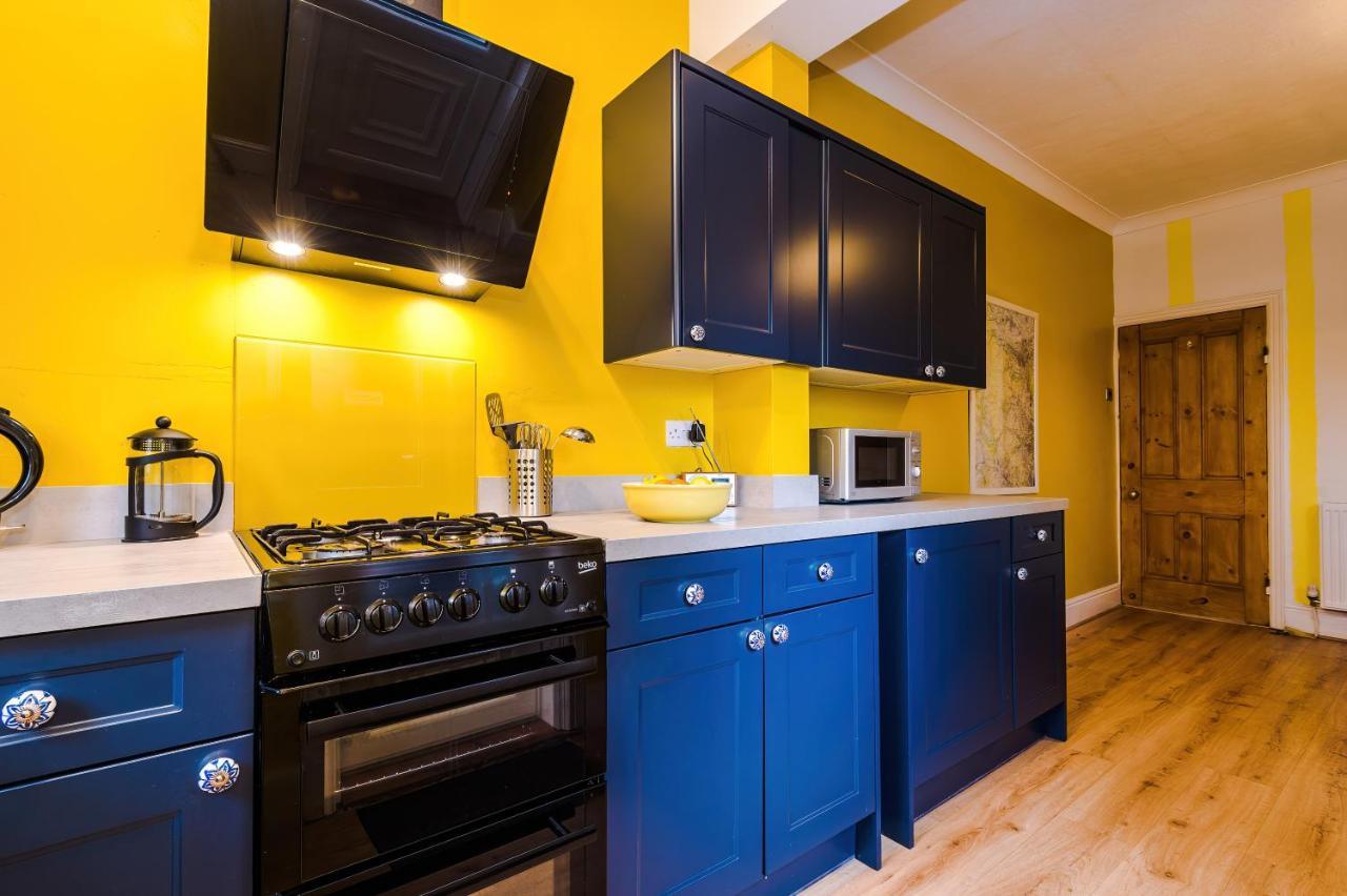 Cosy House With Garden & Parking, Sheffield Villa Bagian luar foto
