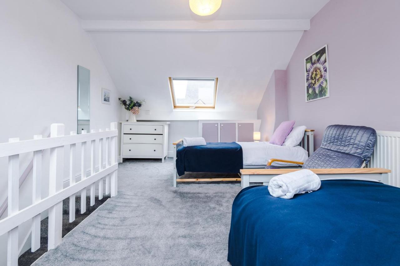 Cosy House With Garden & Parking, Sheffield Villa Bagian luar foto